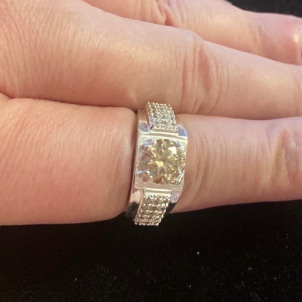 Gorgeous 3.86Cts Genuine Earth Mined Diamond Ring Size 7 - Picture 6 of 9